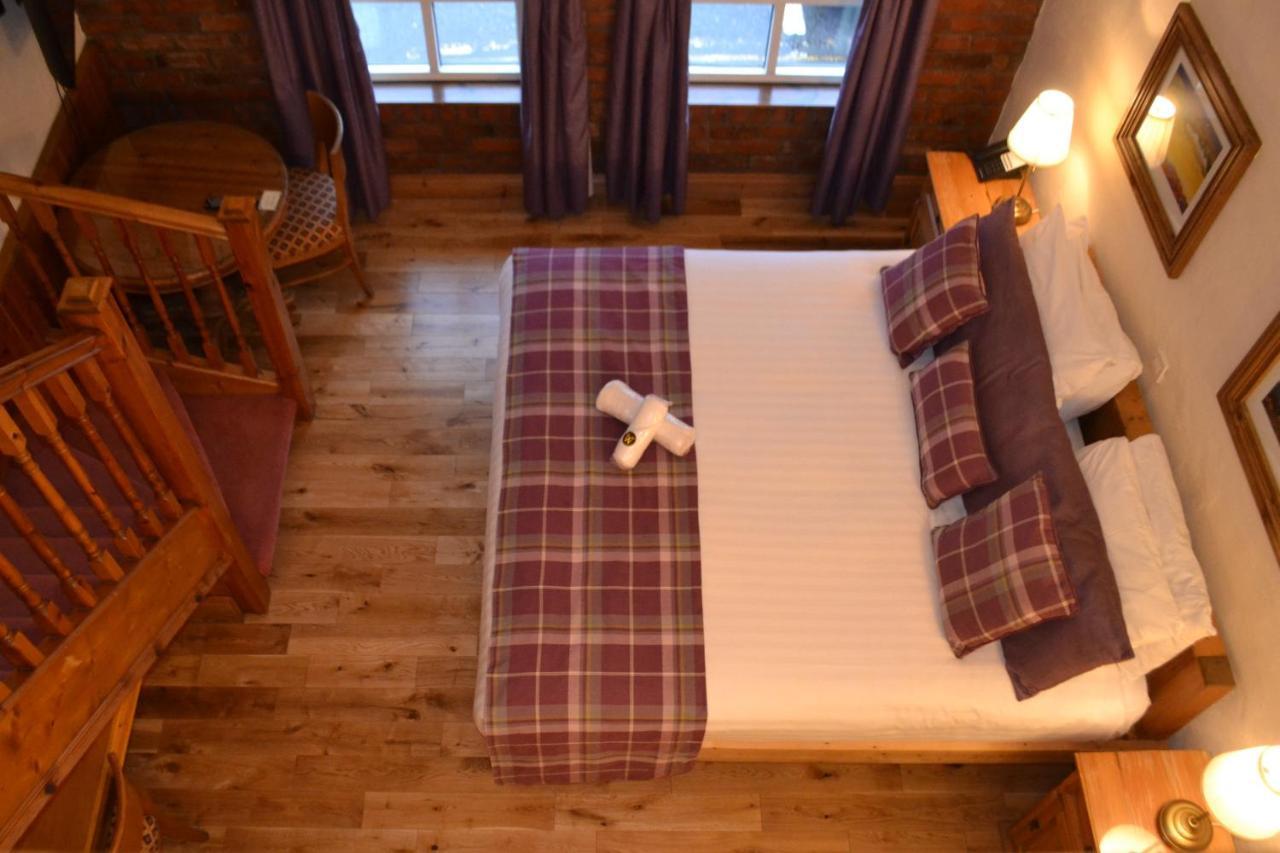 Walsh'S Hotel And Apartments Maghera  Экстерьер фото