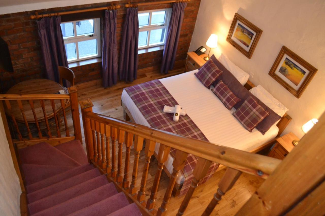 Walsh'S Hotel And Apartments Maghera  Экстерьер фото