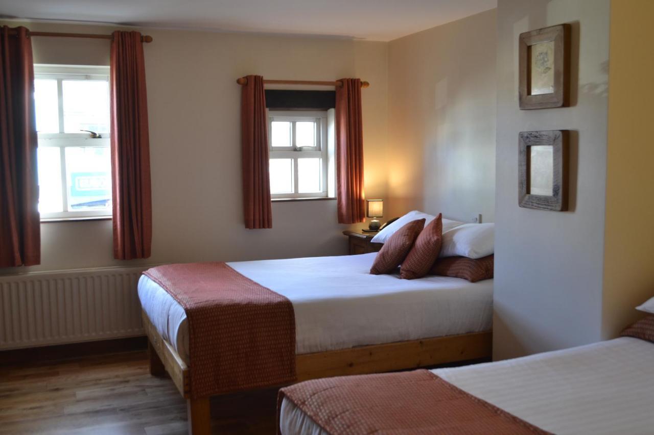 Walsh'S Hotel And Apartments Maghera  Экстерьер фото
