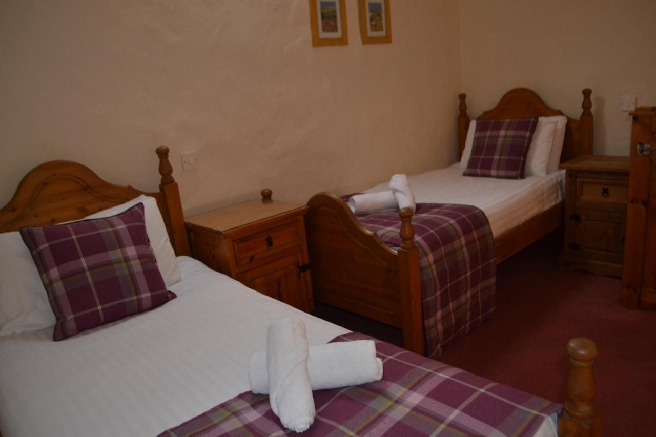 Walsh'S Hotel And Apartments Maghera  Экстерьер фото