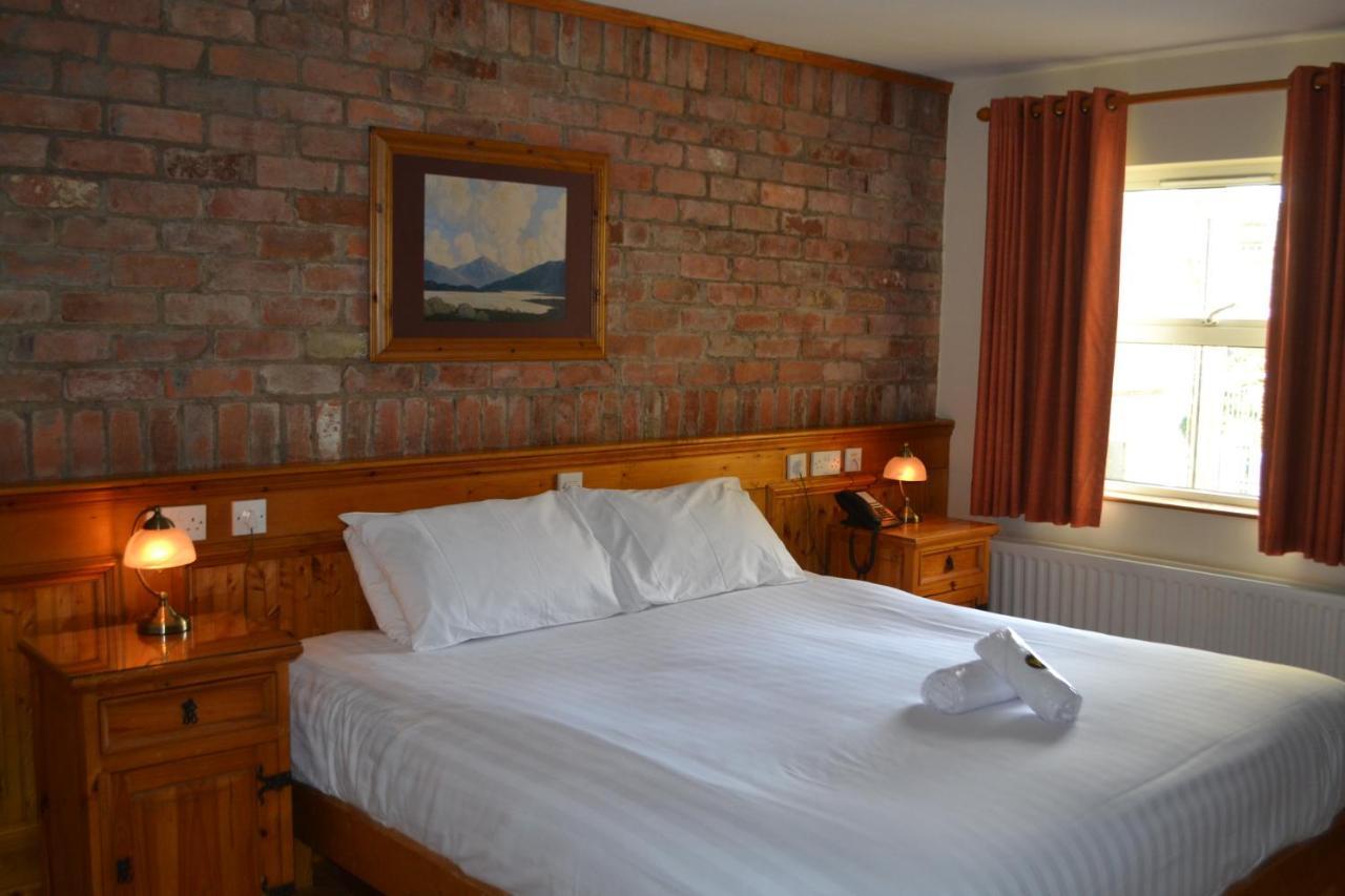 Walsh'S Hotel And Apartments Maghera  Экстерьер фото
