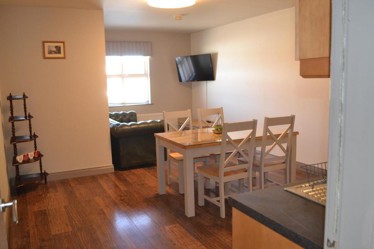 Walsh'S Hotel And Apartments Maghera  Экстерьер фото
