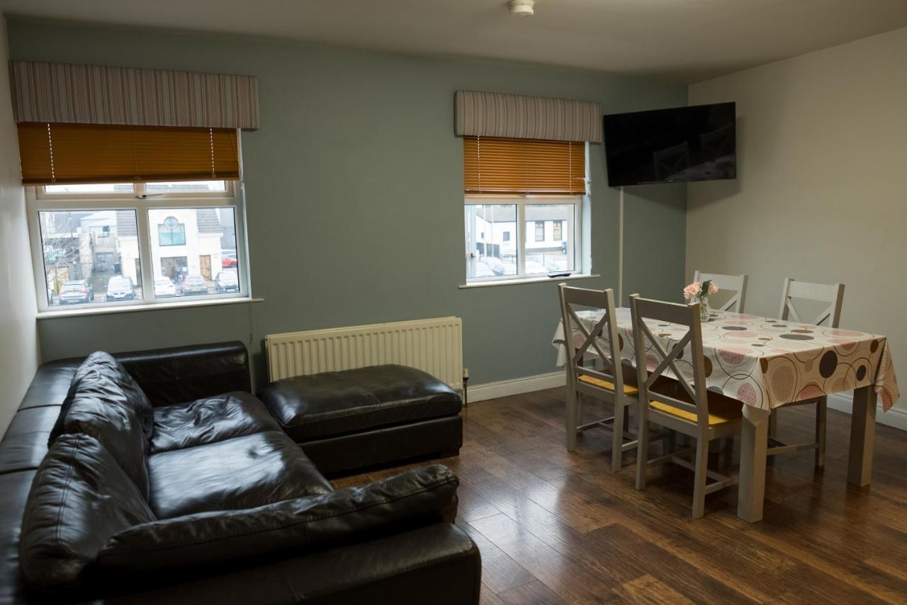Walsh'S Hotel And Apartments Maghera  Экстерьер фото